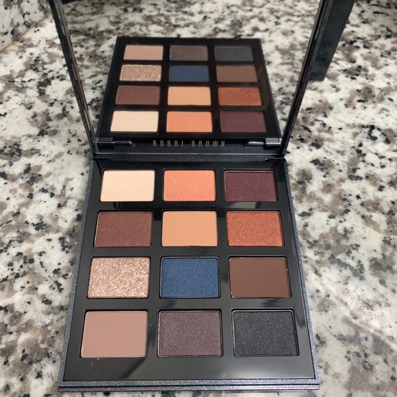 Bobbi Brown Other - New Bobbi Brown eyeshadow pallet